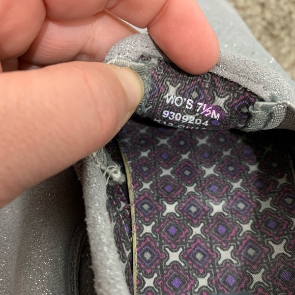 Silver Sparkle Sperry Topsider Size 7.5 - Picture 2 of 10